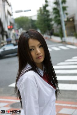 我儿媳妇叫方静我儿子叫何其翔